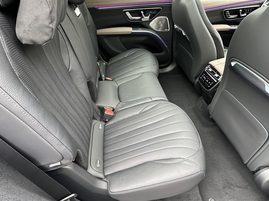 New 2026 Mercedes-Benz EQS 400 4MATIC SUV image 18