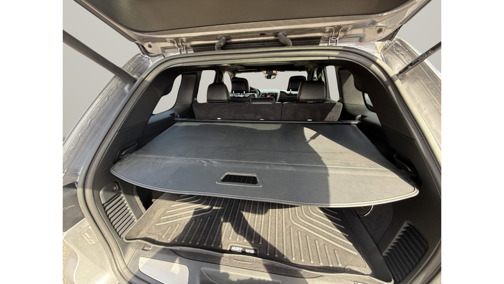 Used 2020 Jeep Grand Cherokee High Altitude AWD/4WD image 14