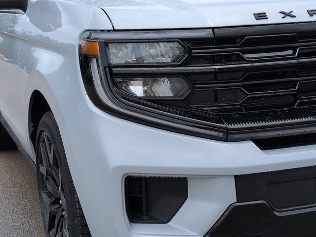 New 2026 Ford Expedition Max Platinum w/ Stealth Performance Package AWD/4WD image 9