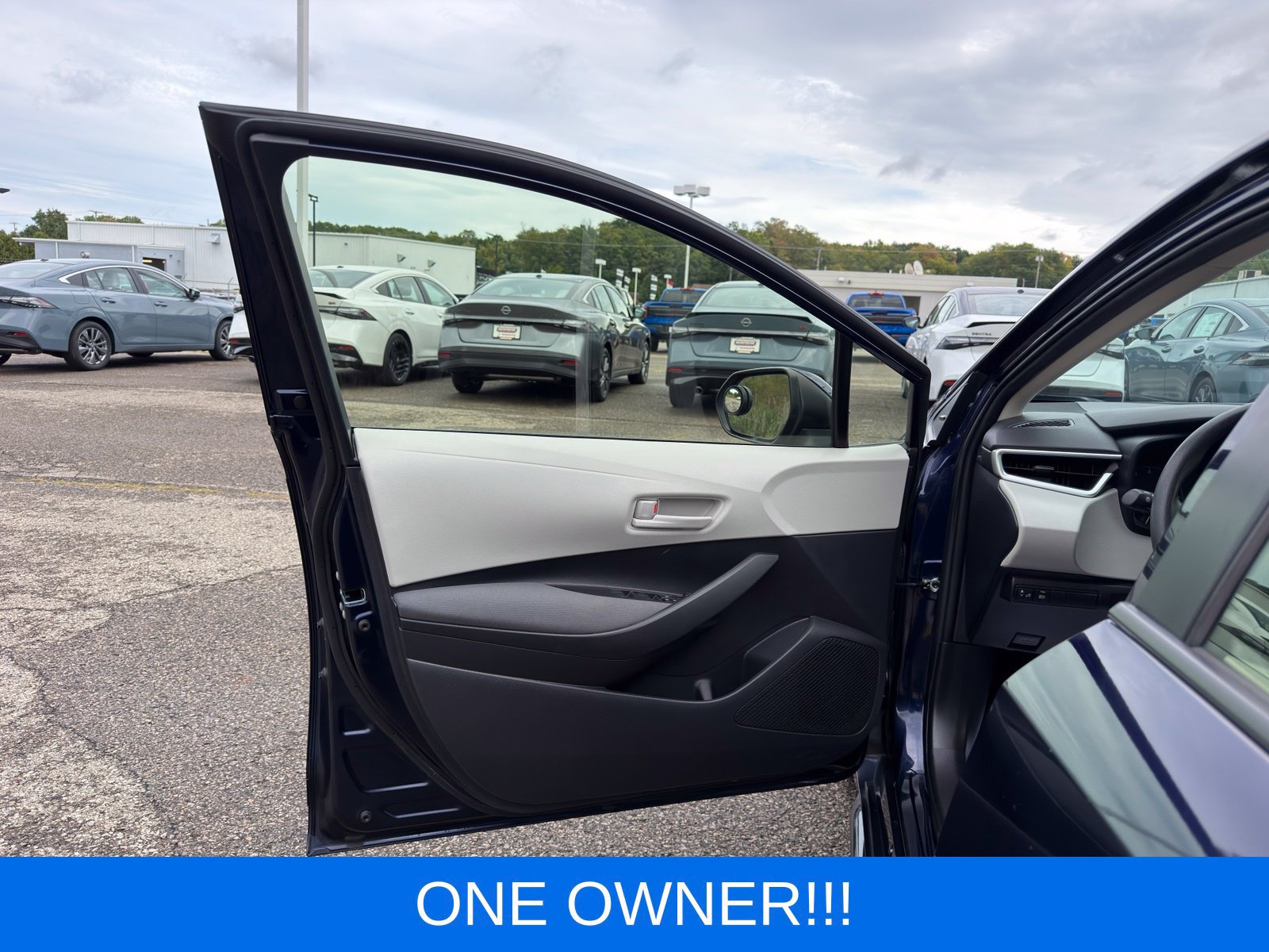 Used 2024 Toyota Corolla LE FWD image 12
