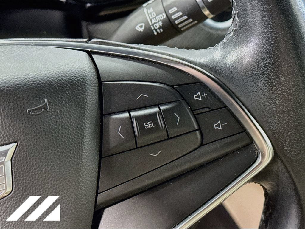 Used 2018 Cadillac XT5 AWD image 12