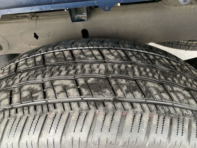 Used 2023 Chevrolet Silverado 1500 Custom image 32