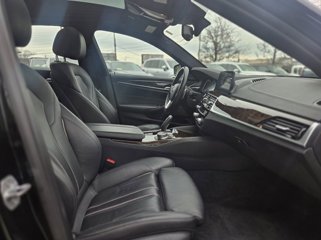 Used 2018 BMW 540i xDrive 540i xDrive image 25