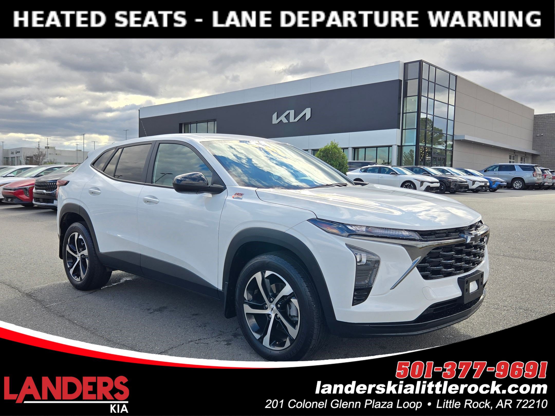 Used 2024 Chevrolet Trax RS image 1