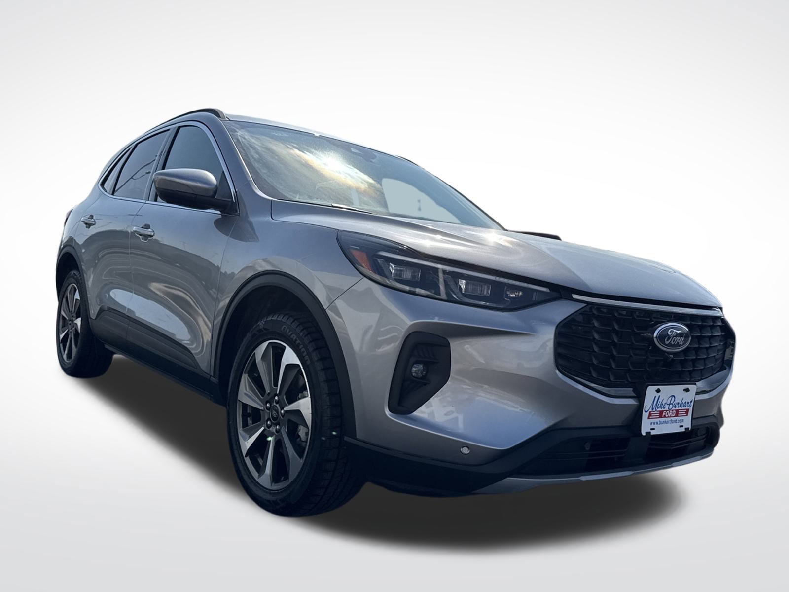 Used 2024 Ford Escape Platinum image 10