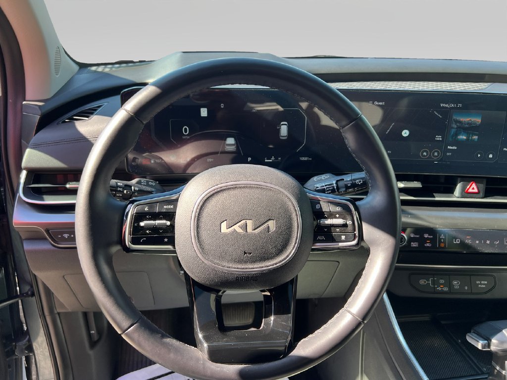 Used 2025 Kia Carnival SX Prestige FWD image 13