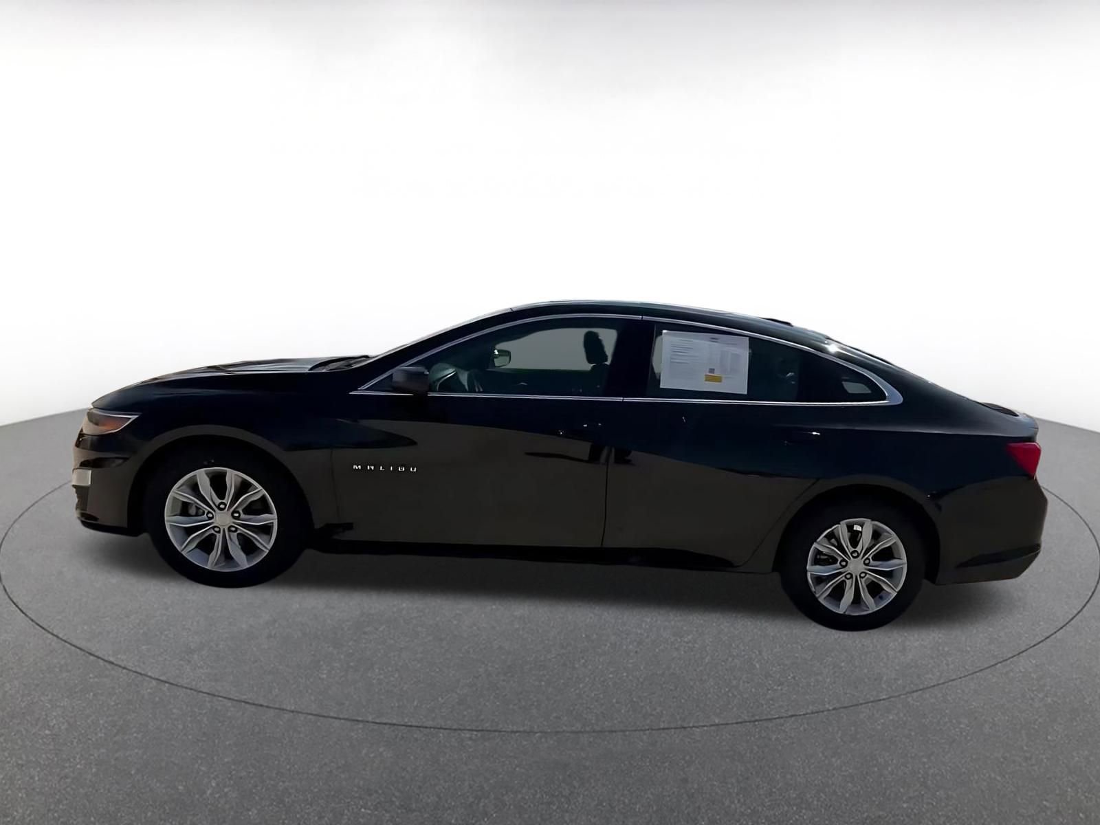 Used 2024 Chevrolet Malibu LT image 9