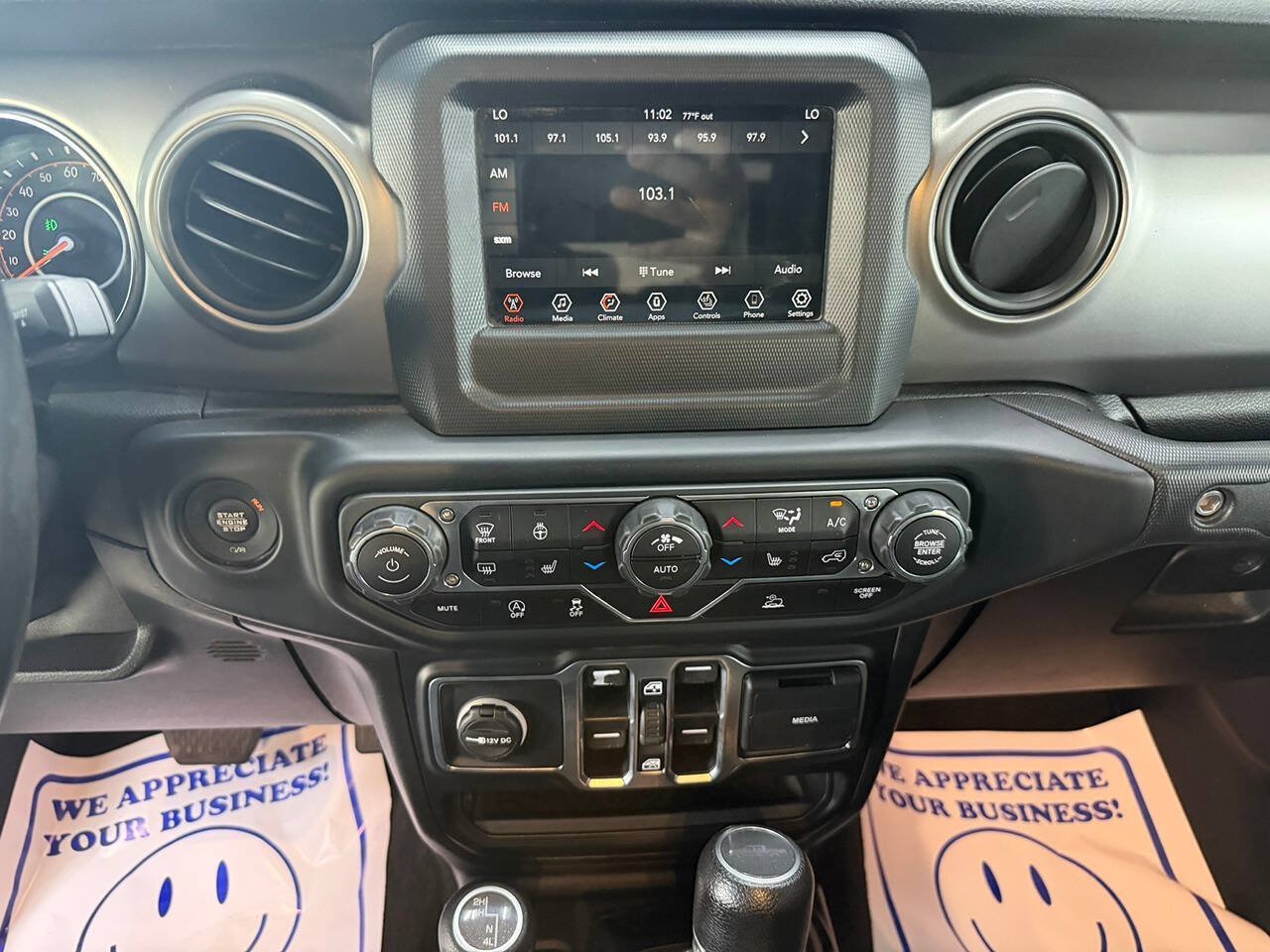 Used 2020 Jeep Gladiator Sport w/ Technology Group AWD/4WD image 23