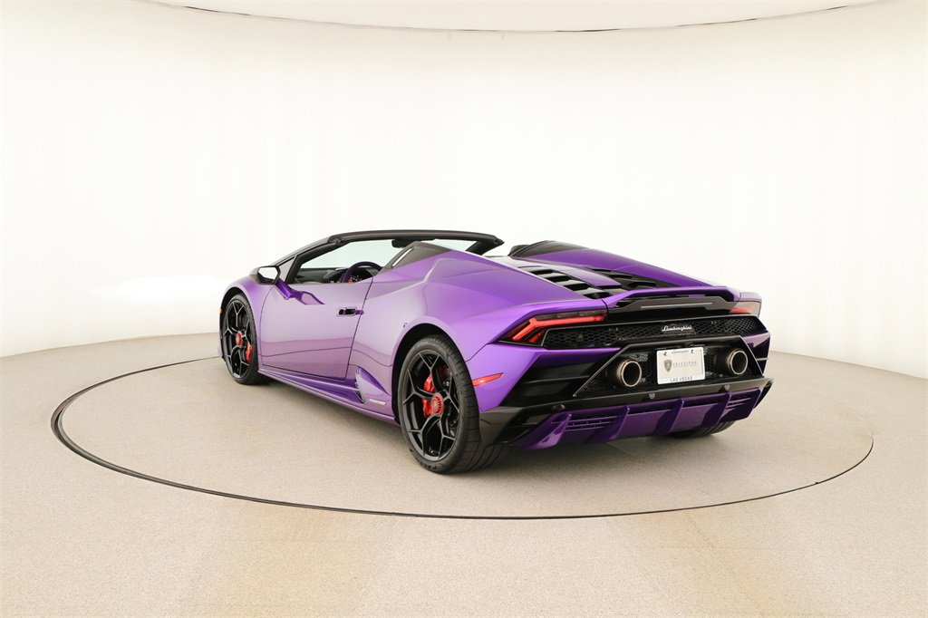 Used 2024 Lamborghini Huracan EVO image 4