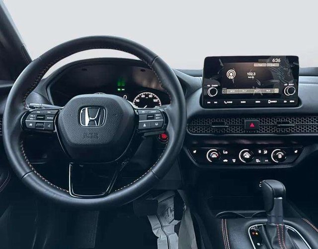 Certified 2025 Honda HR-V Sport image 11