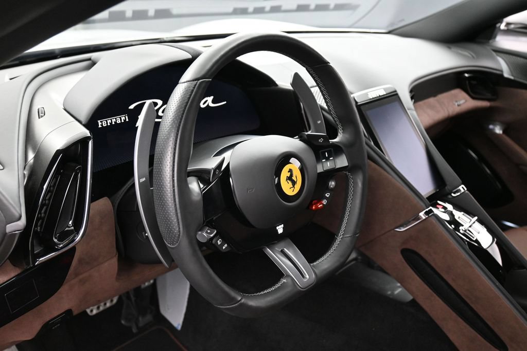 Used 2024 Ferrari Roma RWD image 17