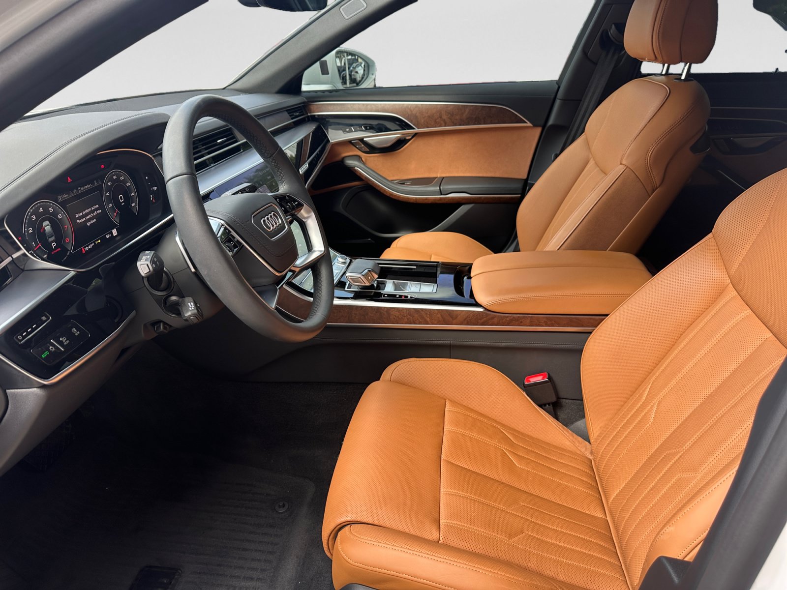 Used 2025 Audi A8 L 3.0T AWD/4WD image 10