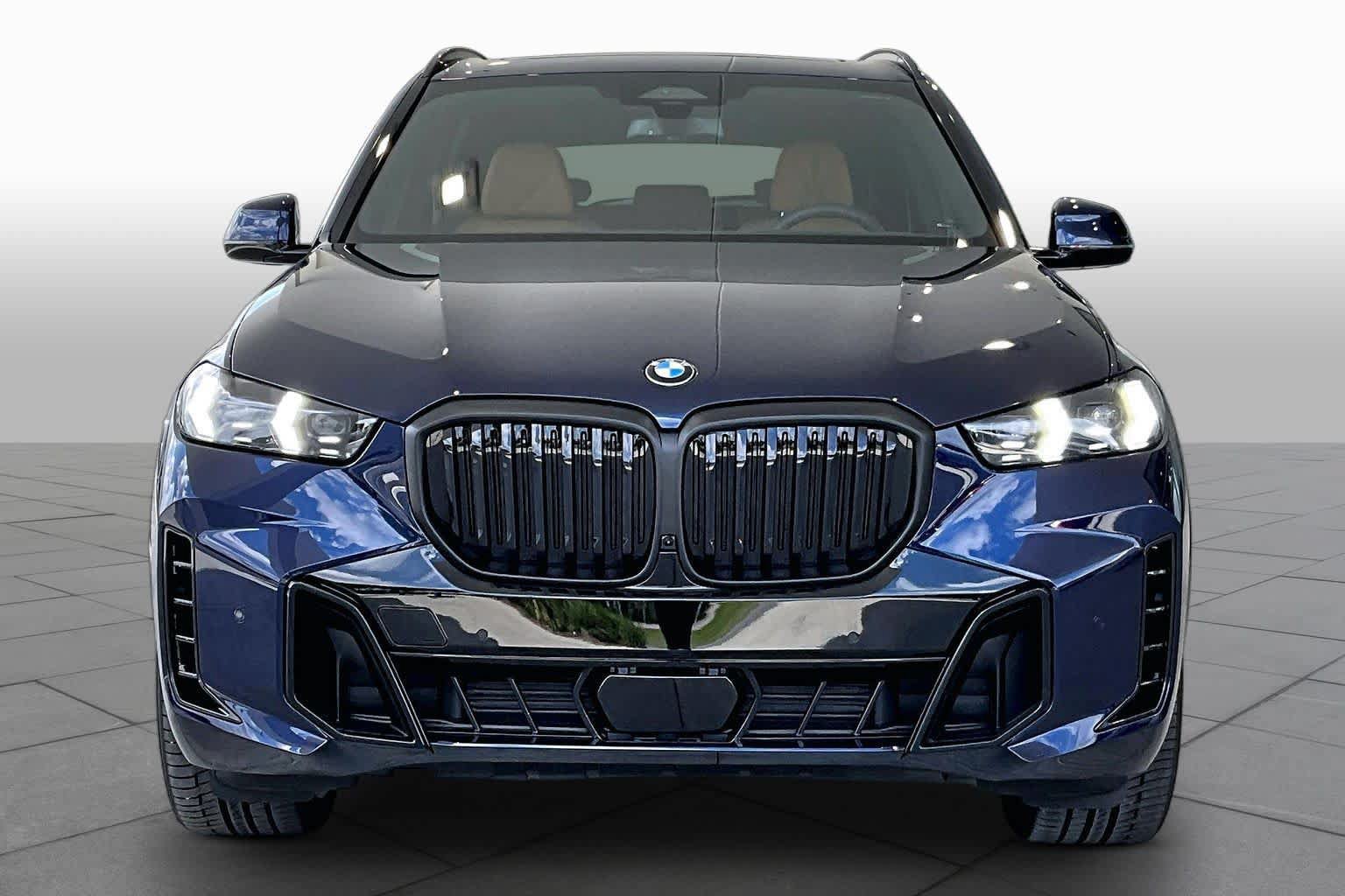 Certified 2026 BMW X5 sDrive40i w/ M Sport Package RWD image 3