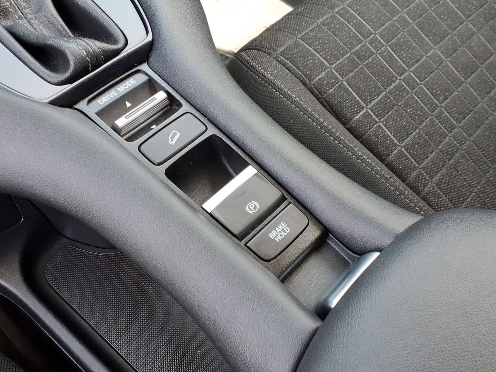 Used 2023 Honda HR-V LX image 20