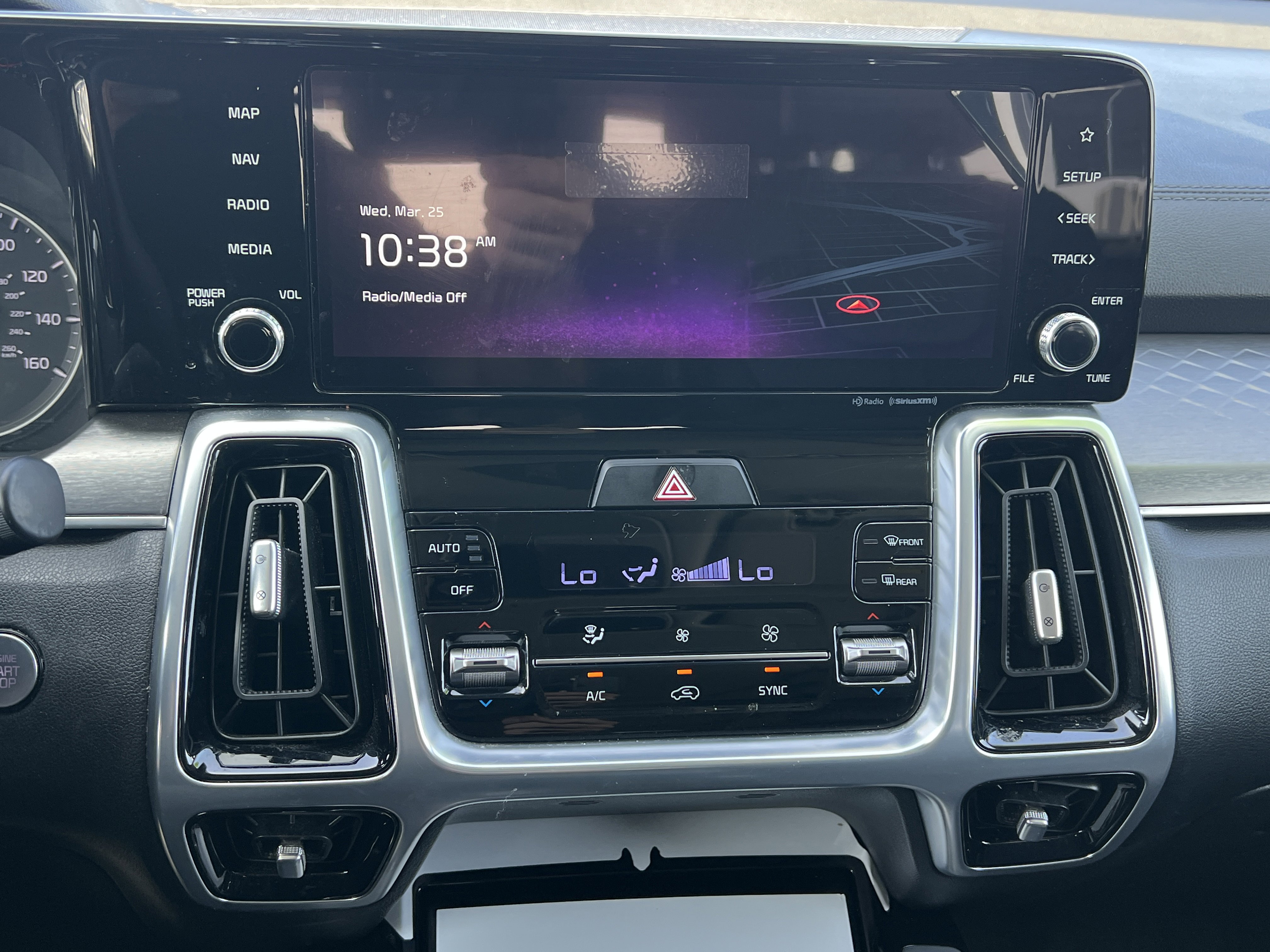 Certified 2022 Kia Sorento SX image 31