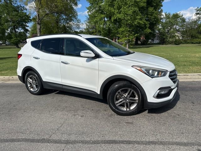 Used 2017 Hyundai Santa Fe Sport image 2