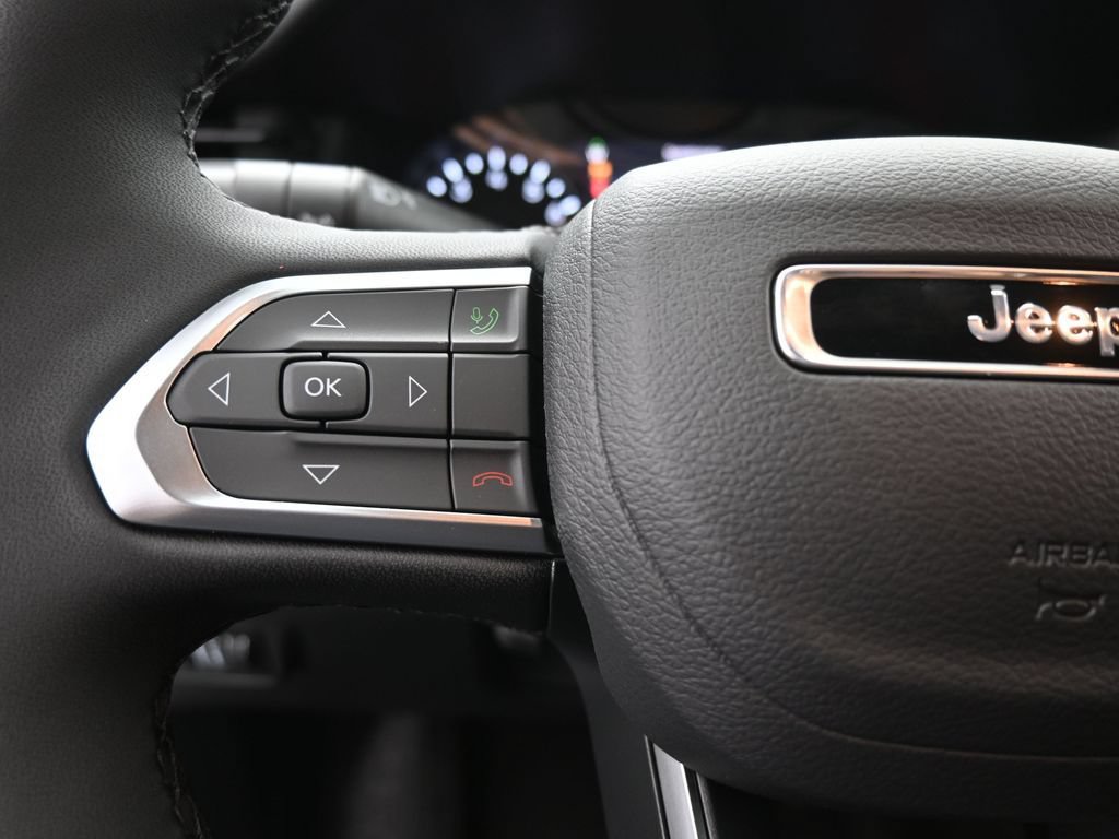 New 2026 Jeep Compass Latitude AWD/4WD image 7