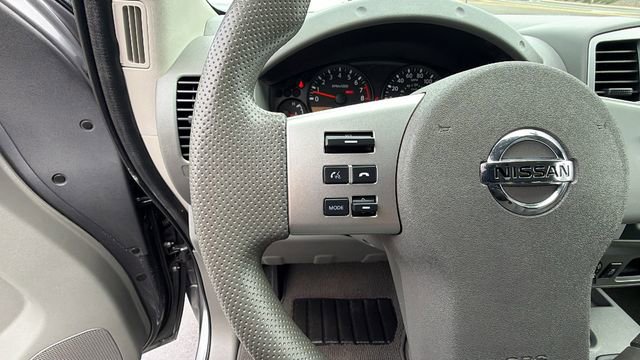 Used 2021 Nissan Frontier SV AWD/4WD image 25