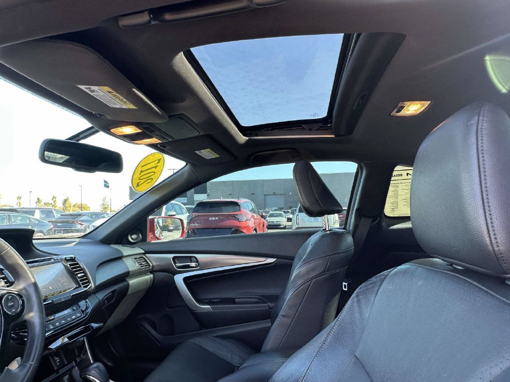 Used 2017 Honda Accord EX-L image 16