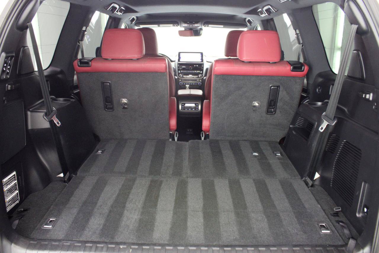 Used 2022 Lexus GX 460 Premium w/ Accessory Package AWD/4WD image 70