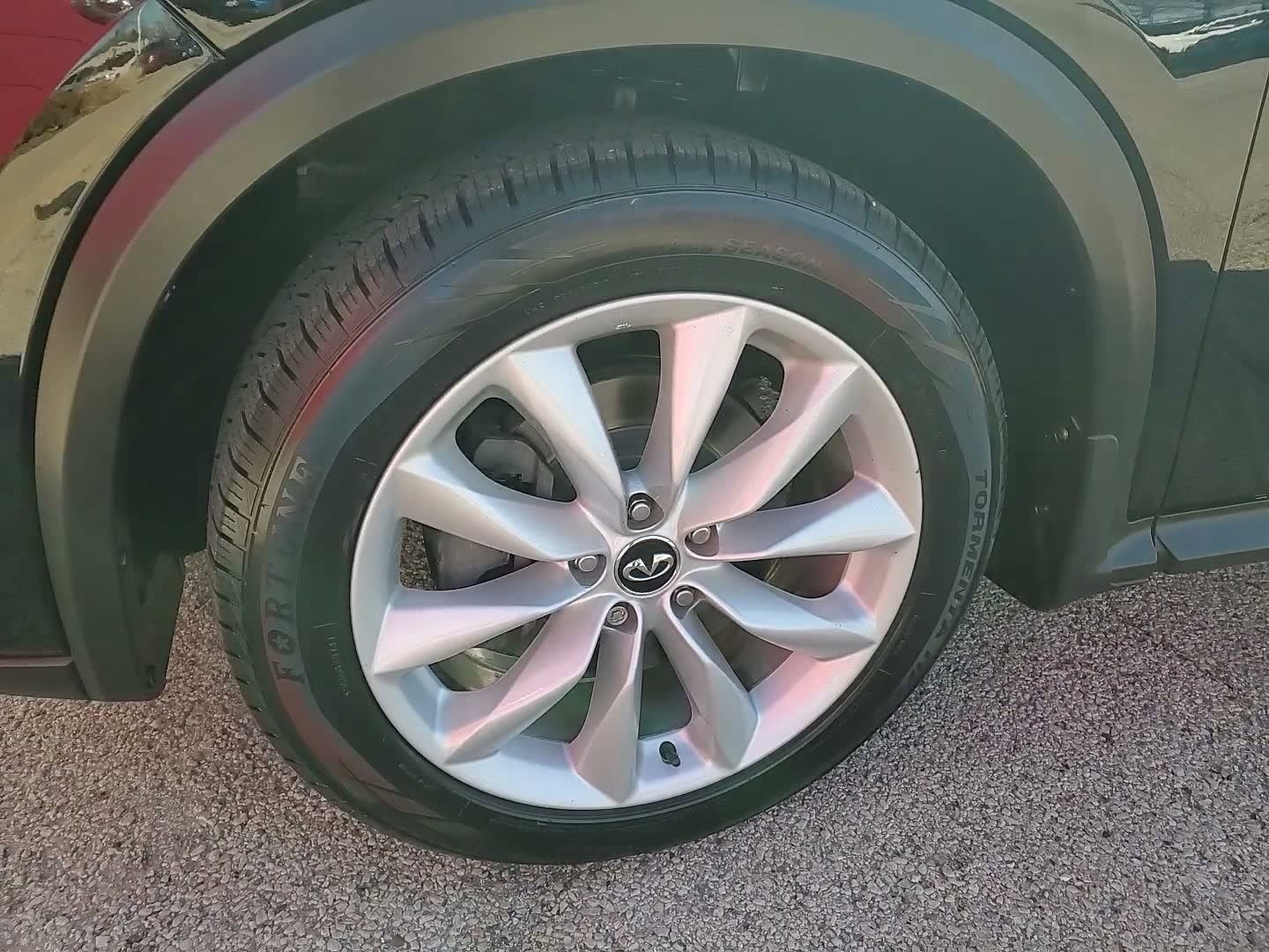 Used 2019 INFINITI QX50 Luxe w/ Cargo Package image 15