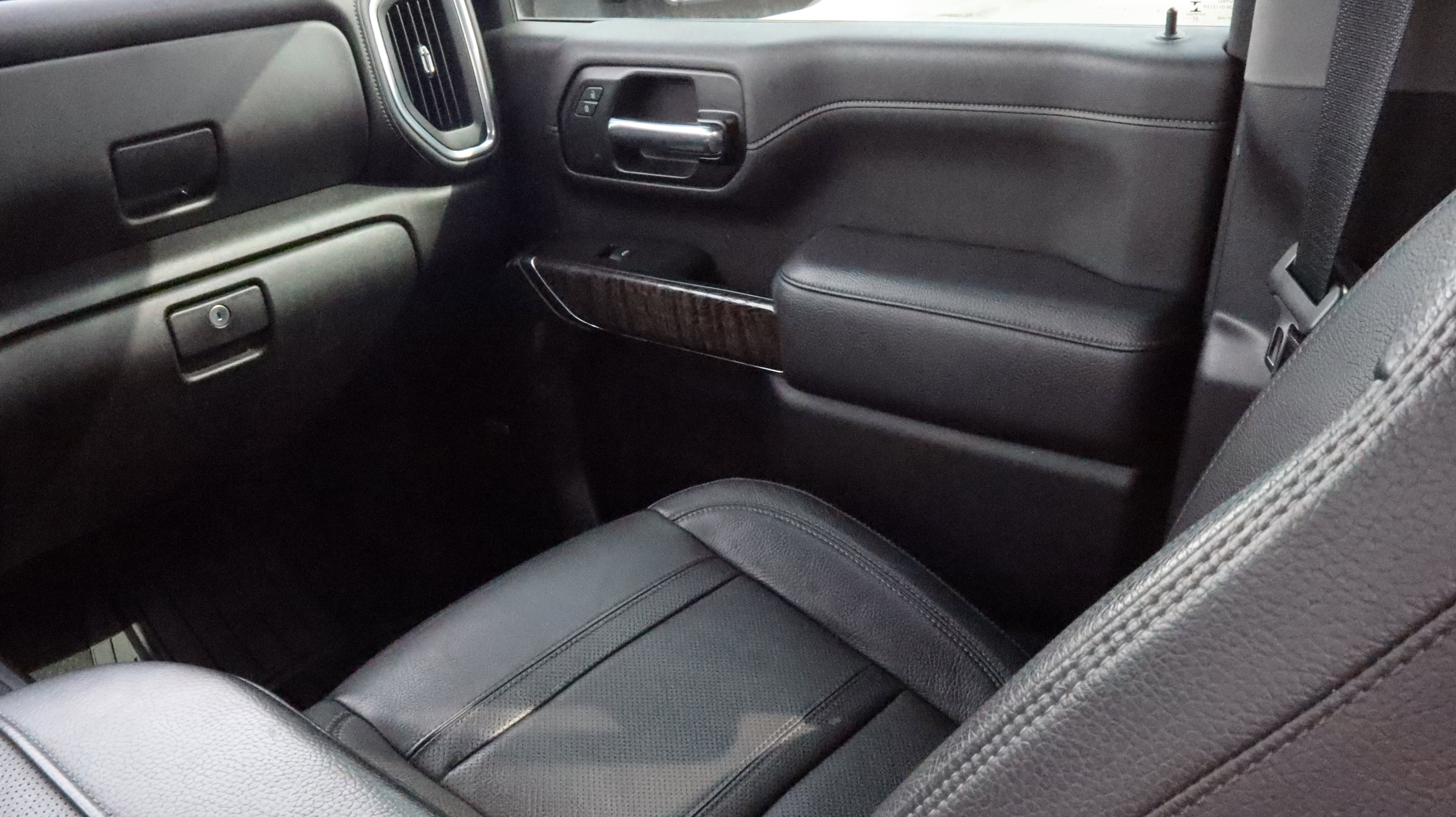 Used 2020 GMC Sierra 2500 Denali w/ Denali Ultimate Package image 12