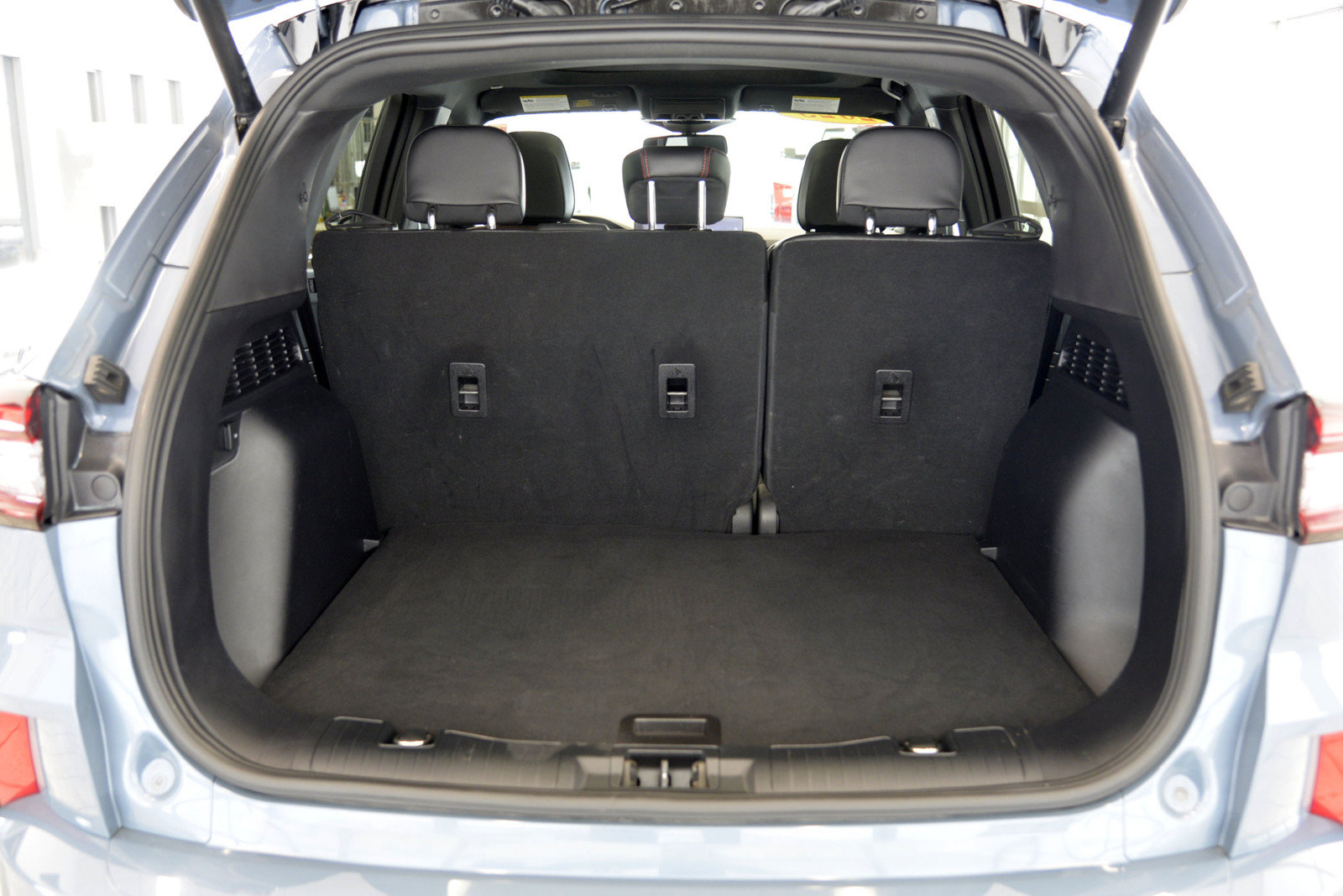 Used 2023 Ford Escape ST-Line Elite w/ Premium Technology Package AWD/4WD image 29