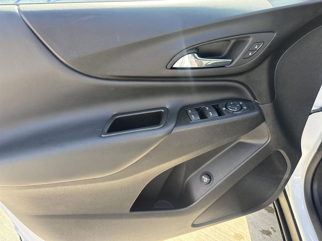 Used 2024 Chevrolet Equinox LT image 20