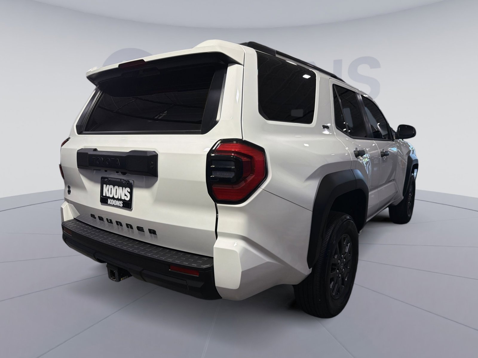 Used 2025 Toyota 4Runner SR5 AWD/4WD image 7
