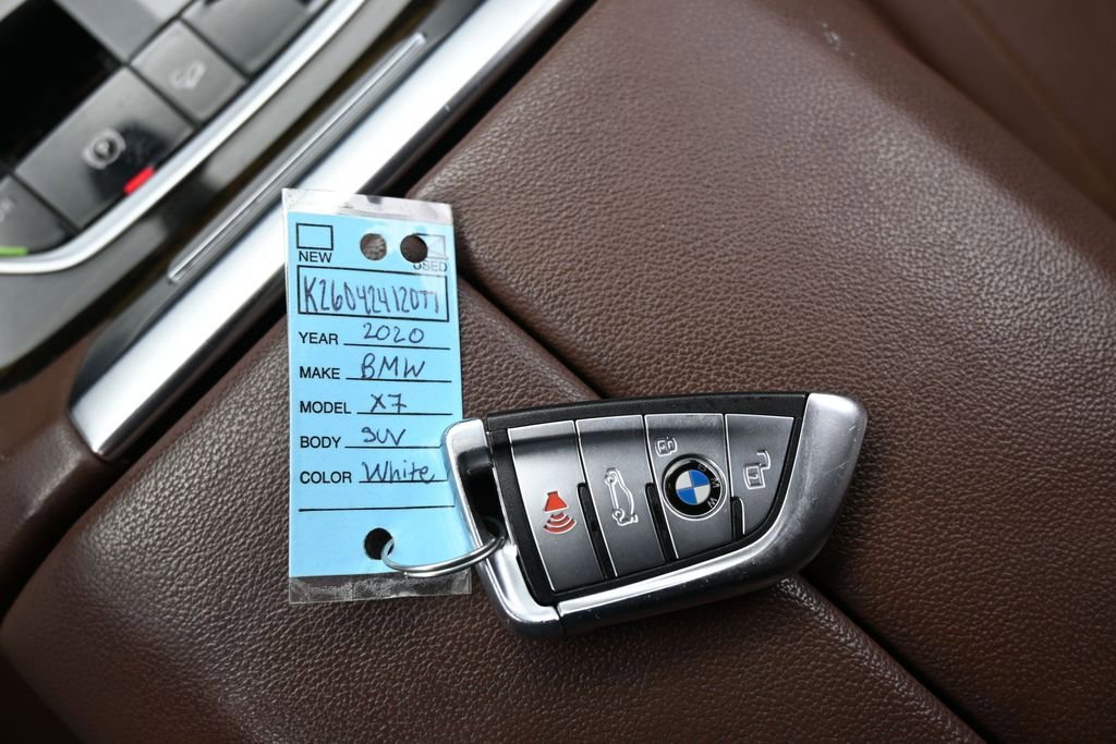 Used 2020 BMW X7 xDrive40i w/ Premium Package AWD/4WD image 34