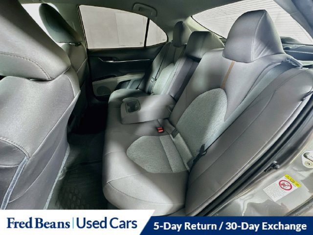 Used 2019 Toyota Camry LE FWD image 30