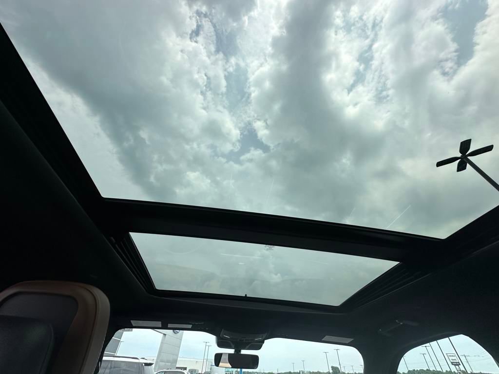 Used 2024 Lincoln Navigator Reserve image 7