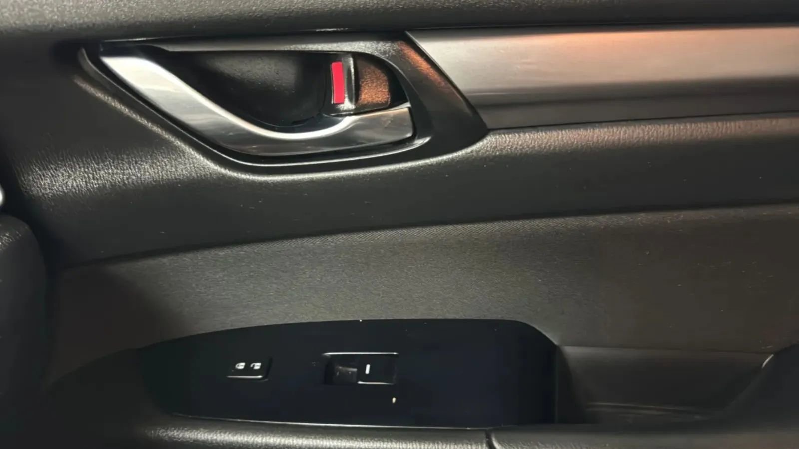 Used 2019 MAZDA CX-5 Sport FWD image 27