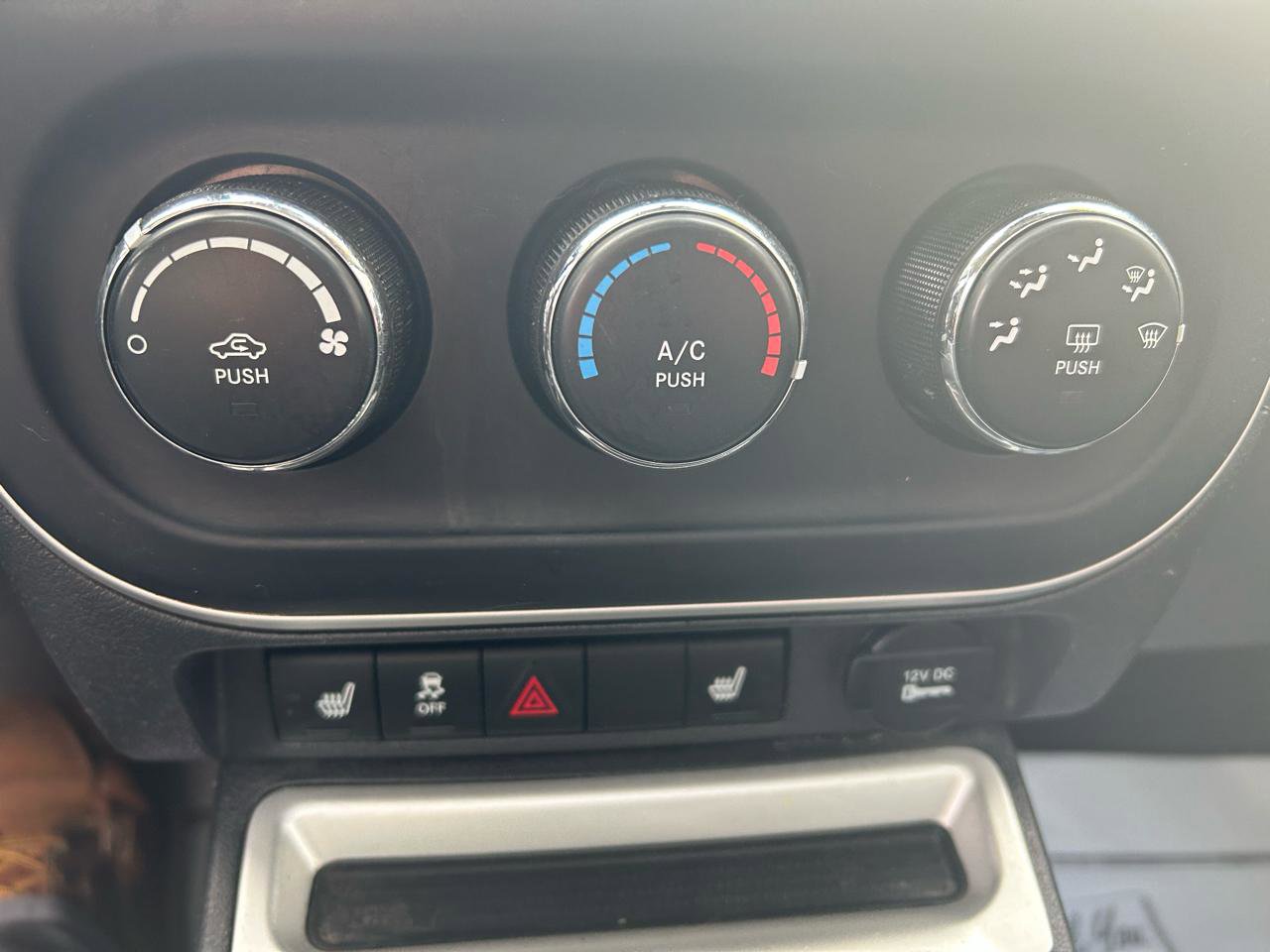 Used 2017 Jeep Compass High Altitude FWD image 25