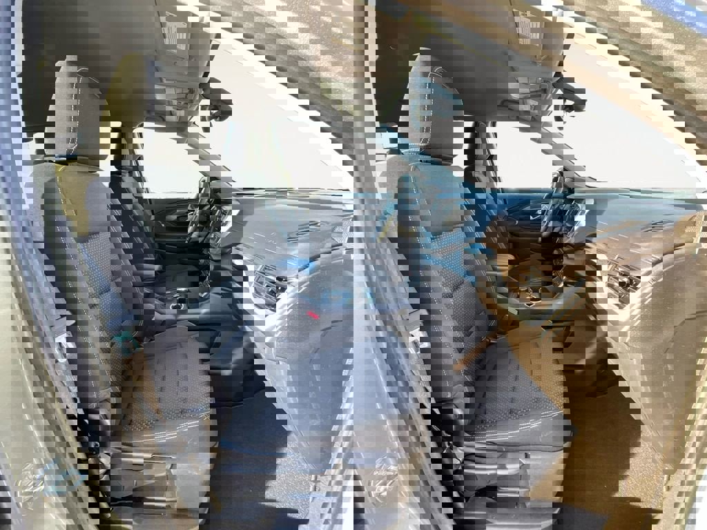 Used 2023 GMC Terrain SLE w/ Elevation Edition image 15