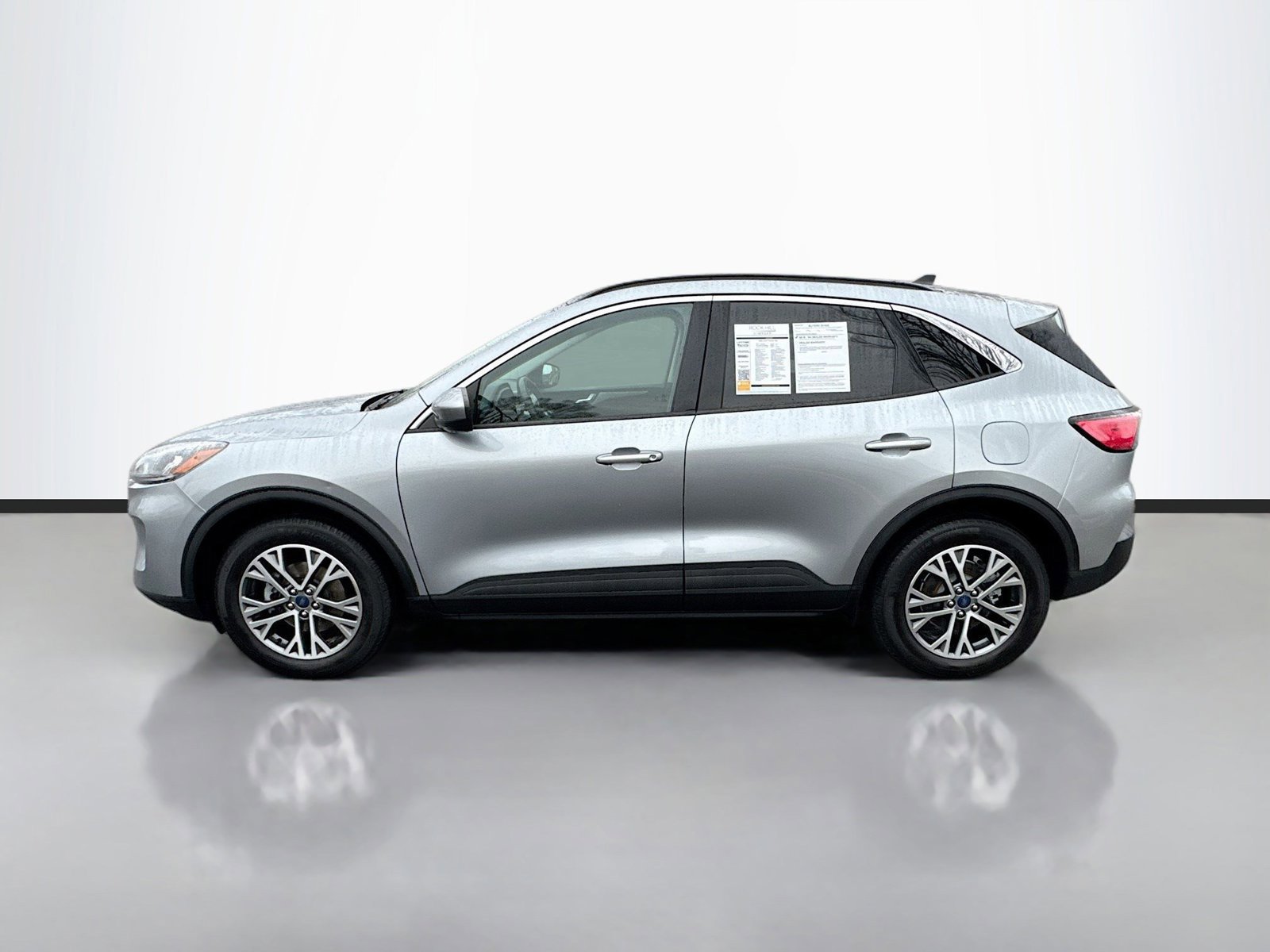 Used 2022 Ford Escape SEL image 4