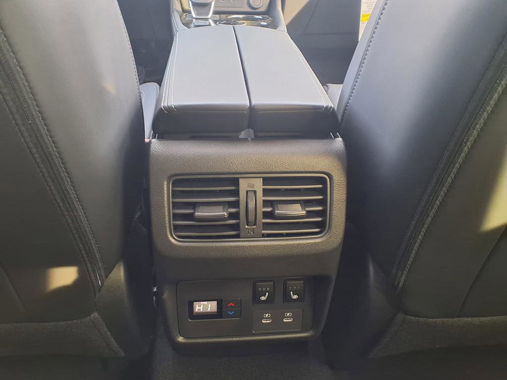 New 2026 Nissan Rogue Platinum w/ Platinum Premium Package image 57