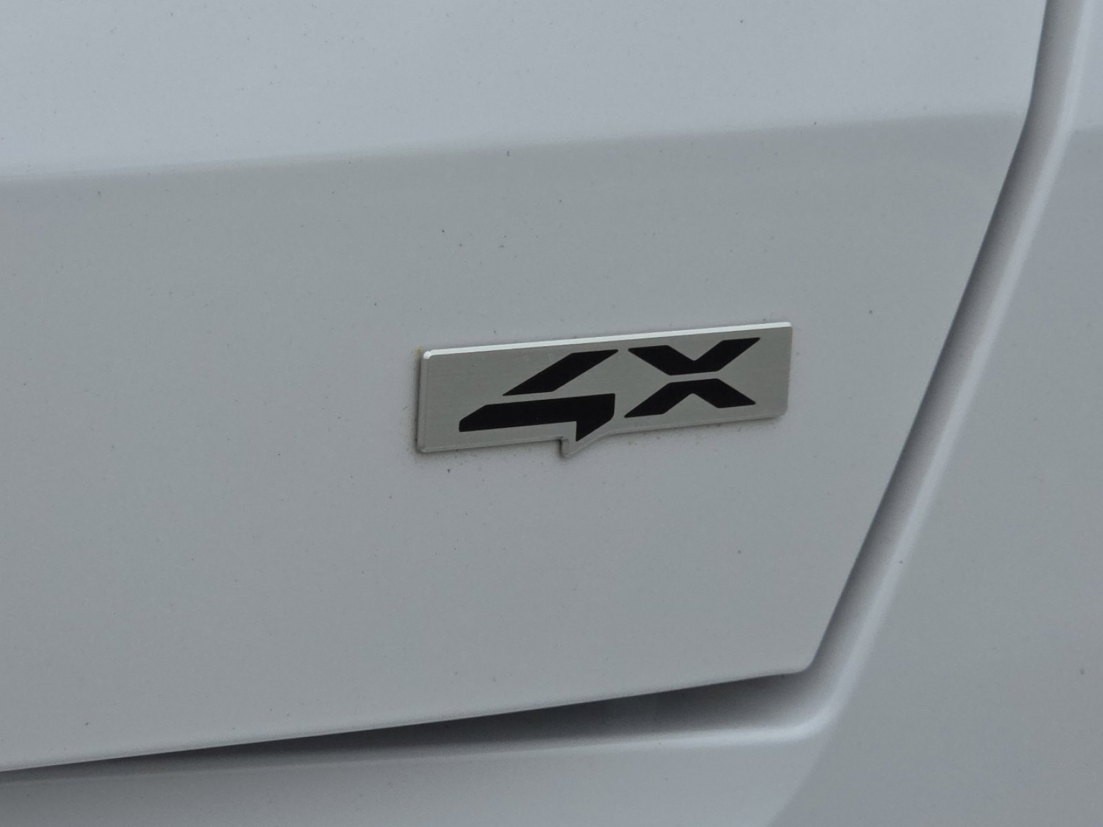 Used 2023 Kia Sorento SX image 9