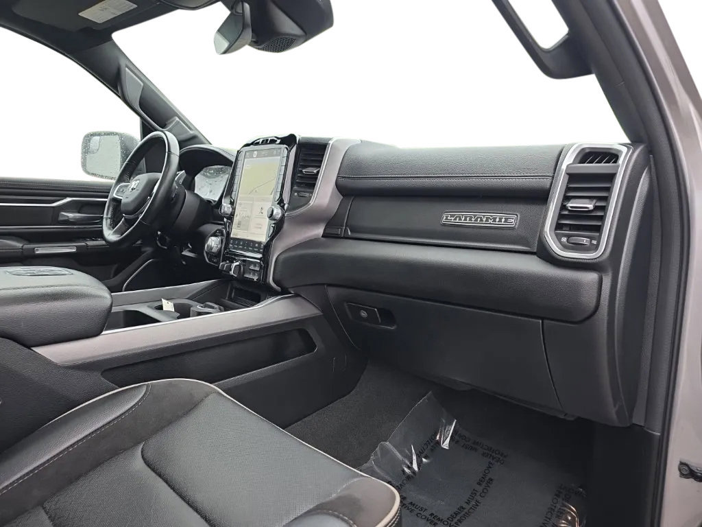 Used 2023 RAM 1500 Laramie AWD/4WD image 23