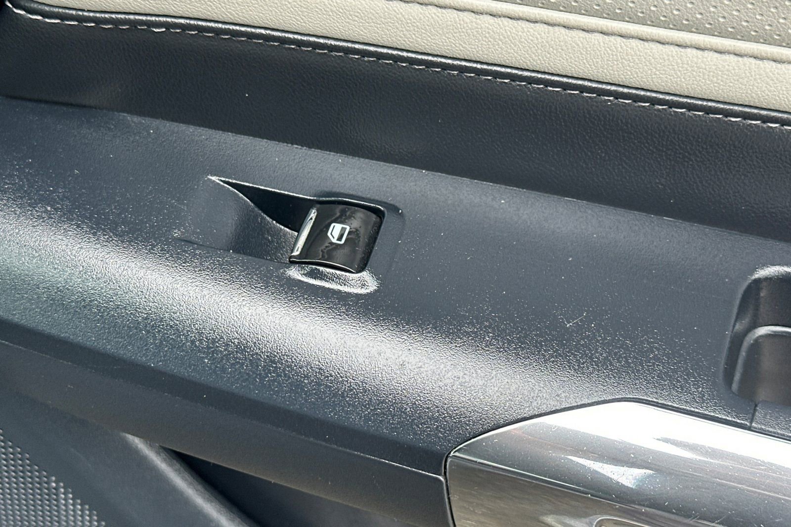 Used 2024 Ford Mustang Premium RWD image 22