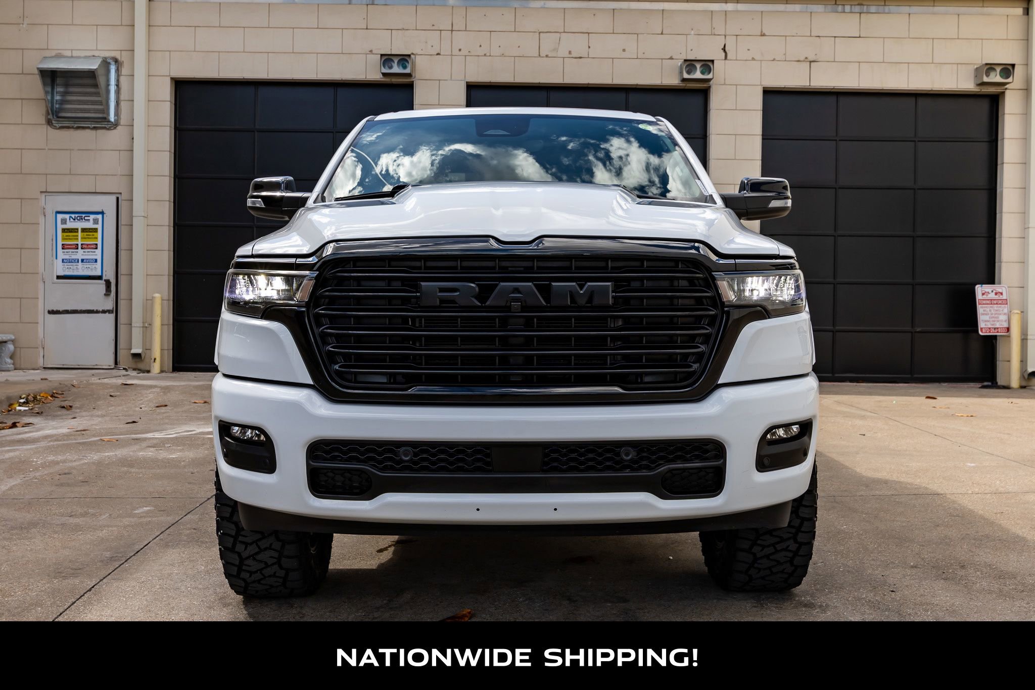 Used 2026 RAM 1500 Laramie w/ Night Edition AWD/4WD image 4