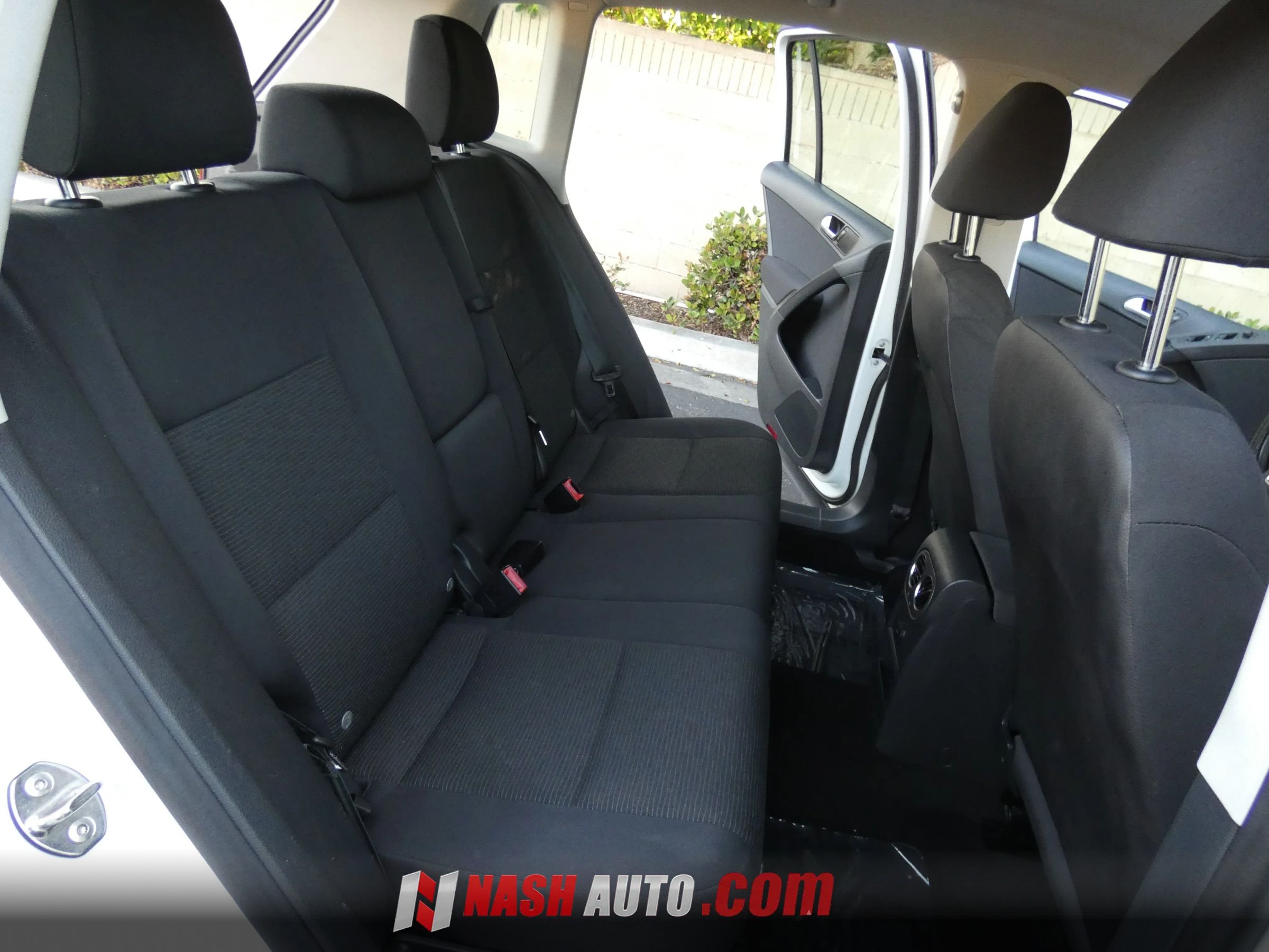 Used 2017 Volkswagen Tiguan S FWD image 31