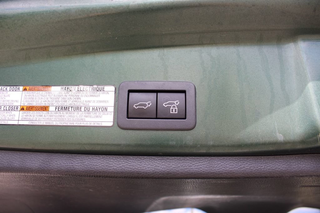 Used 2022 Toyota Corolla Cross XLE w/ Convenience Package AWD/4WD image 13