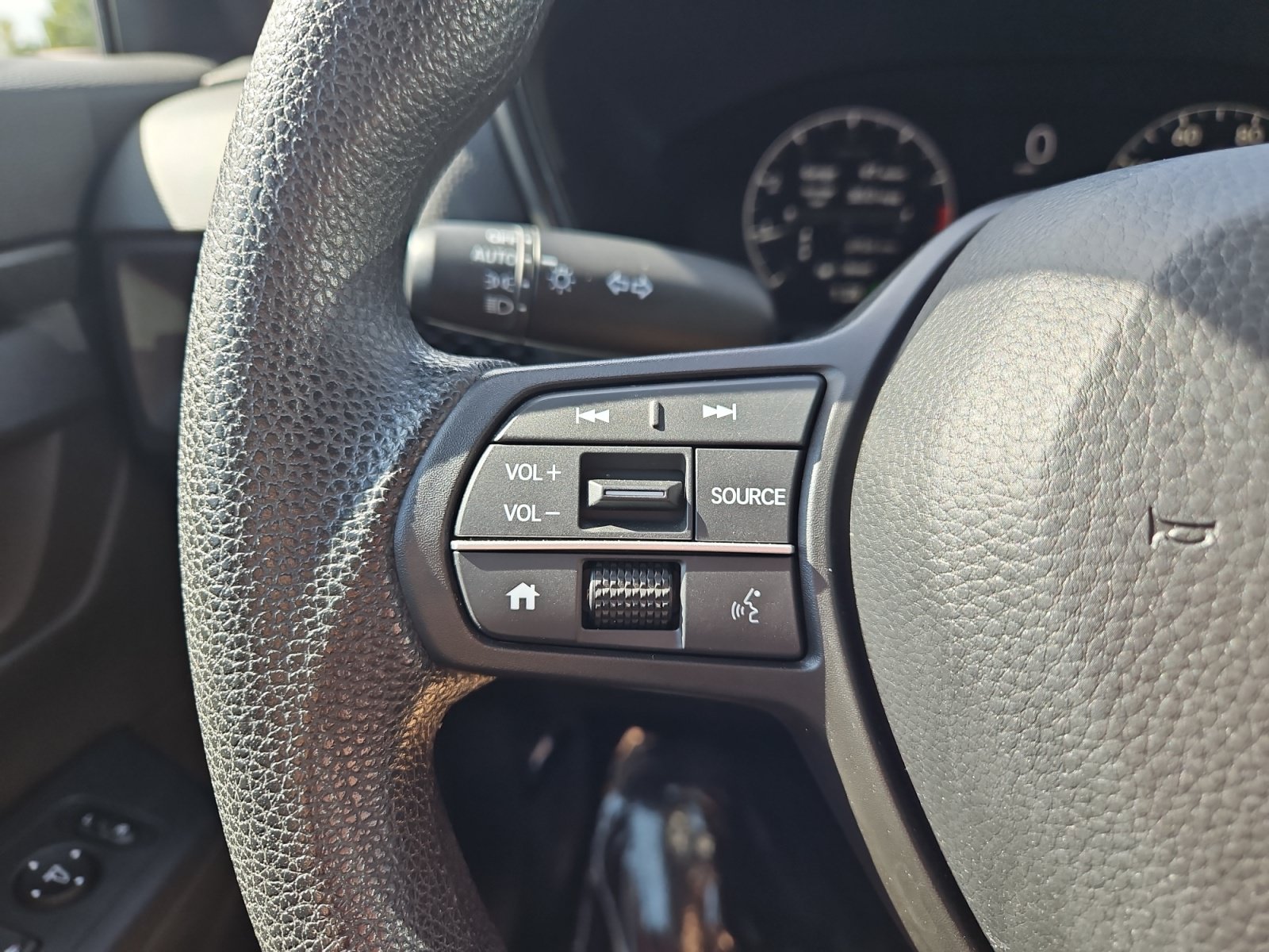 Used 2023 Honda CR-V EX image 26