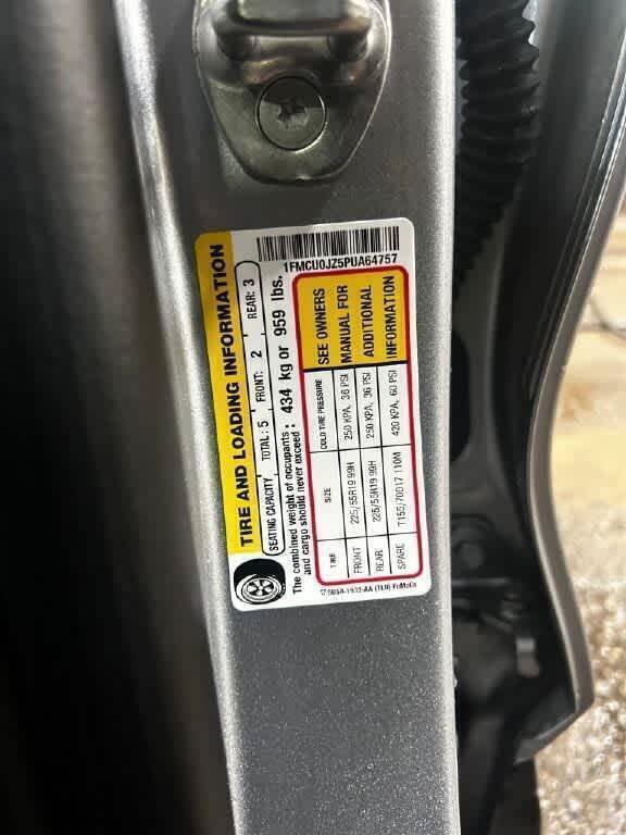 Used 2023 Ford Escape Platinum FWD image 37