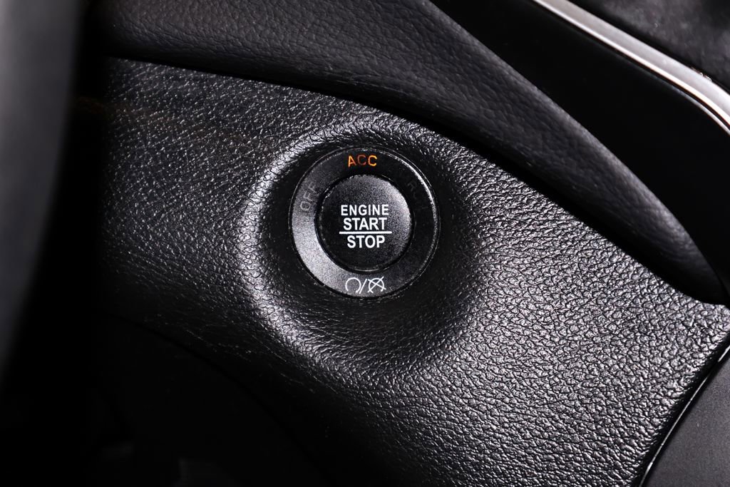 Used 2021 Jeep Cherokee Latitude Lux 80th Anniv w/ Quick Order Package 26U 80TH image 25