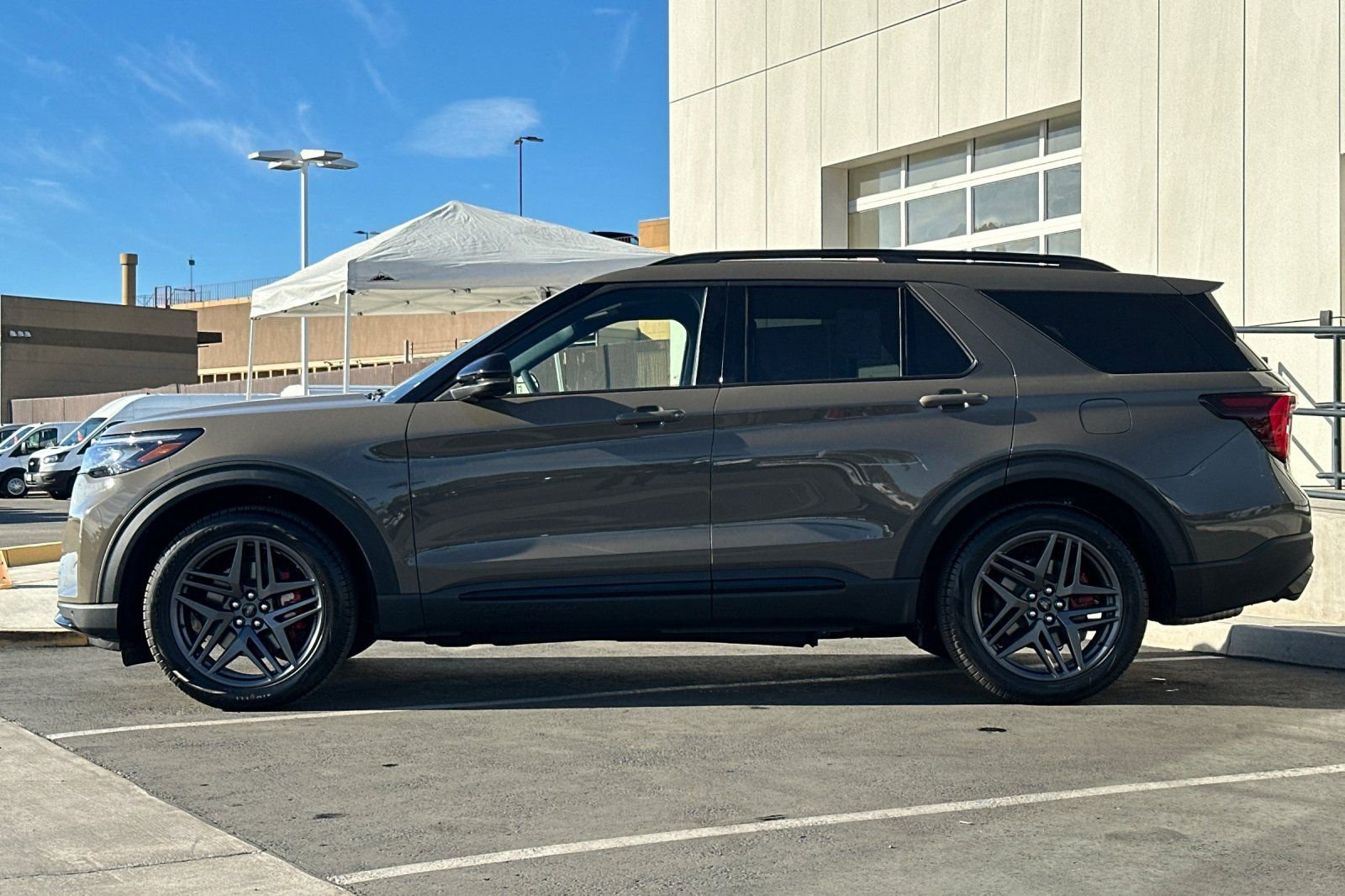 New 2026 Ford Explorer ST w/ Sun And Sound Package image 6