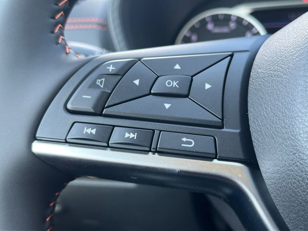 New 2025 Nissan Sentra SR image 10