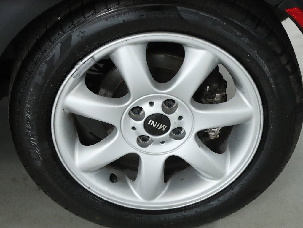 Used 2006 MINI Cooper Hardtop image 37