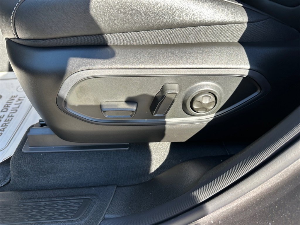 New 2025 Jeep Grand Cherokee L Limited image 25